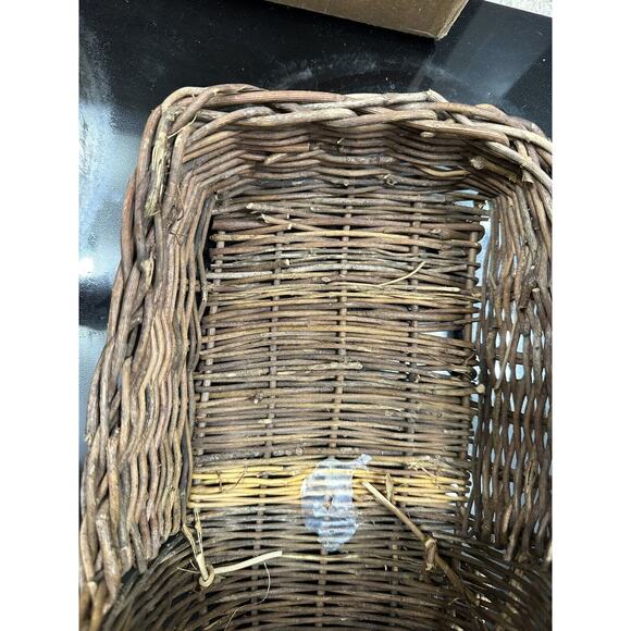 Wicker Brown Wall Hanging Cornucopia Basket Home Decor Flat Back - Picture 6 of 6